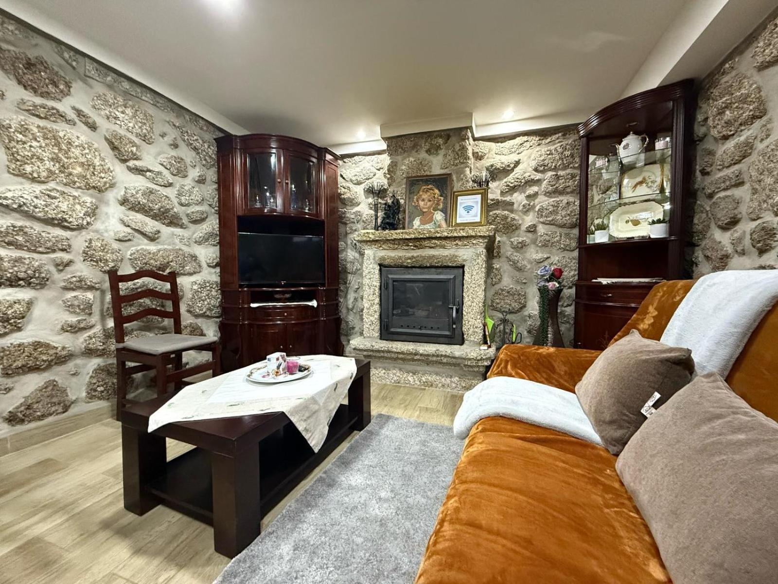 Casa Carlinhos Da Carreira Villa Terras de Bouro Eksteriør bilde